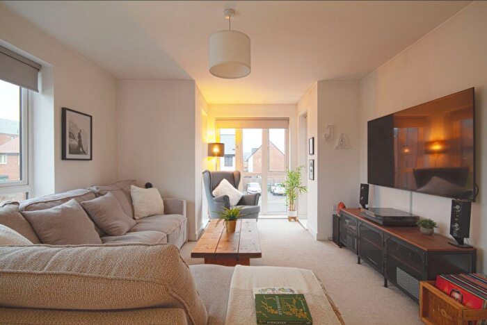 2 Bedroom Flat For Sale In Kempster Way, Weston Turville, HP22