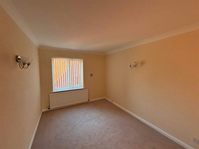 2 Bedroom Apartment To Rent In Park View, Hoddesdon, EN11