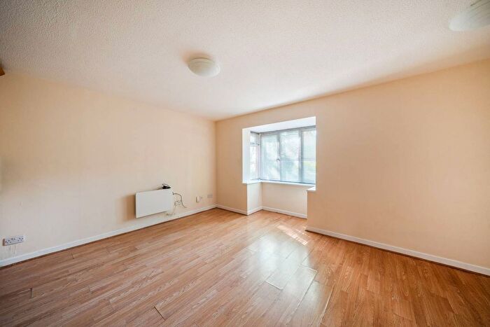 Studio For Sale In Ealing, Ealing, London, W5