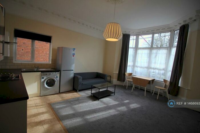1 Bedroom Flat To Rent In Oxford Road, Birmingham, B13