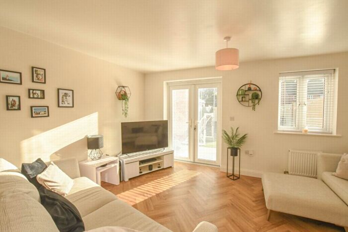 3 Bedroom End Of Terrace House For Sale In Mill Road, Deal, CT14