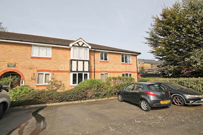 1 Bedroom Flat To Rent In Holmwood Court, New Malden, KT3