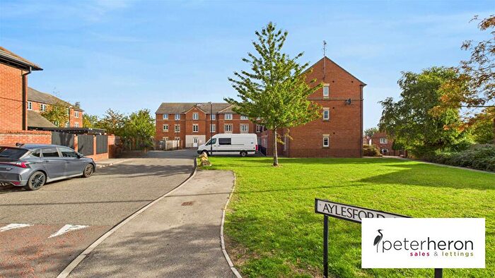 2 Bedroom Flat For Sale In Aylesford Mews, Greystoke Manor, Sunderland, SR2