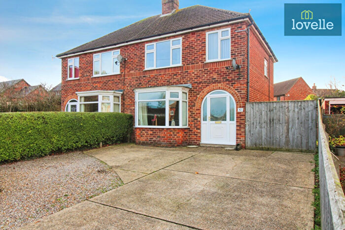 3 Bedroom Semi Detached House For Sale In Southlands Avenue, Louth, LN11