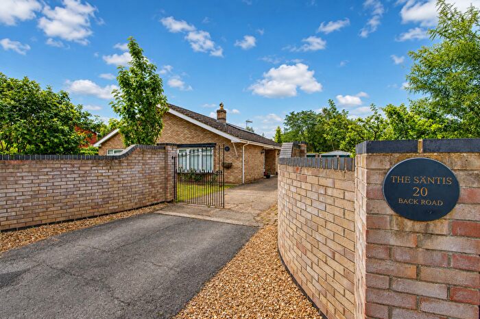 4 Bedroom Detached Bungalow For Sale In Back Road, Gorefield, PE13