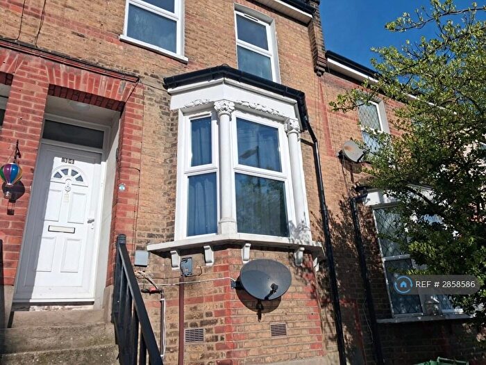 3 Bedroom Terraced House To Rent In Maximfeldt Road, Erith, DA8