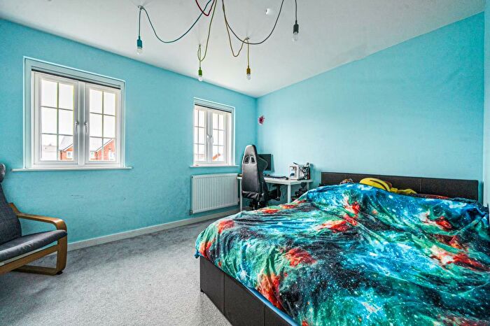 4 Bedroom Detached House For Sale In Stoches Close, Stoke Mandeville, HP22