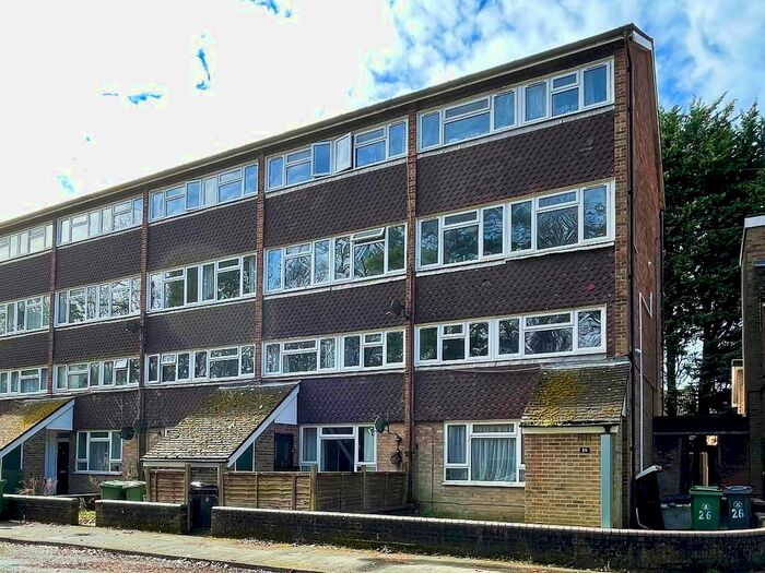 3 Bedroom Maisonette To Rent In Esher Road, Camberley, GU15