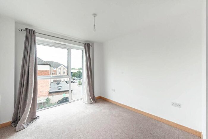 2 Bedroom Flat To Rent In Zodiac Close, Edgware, HA8