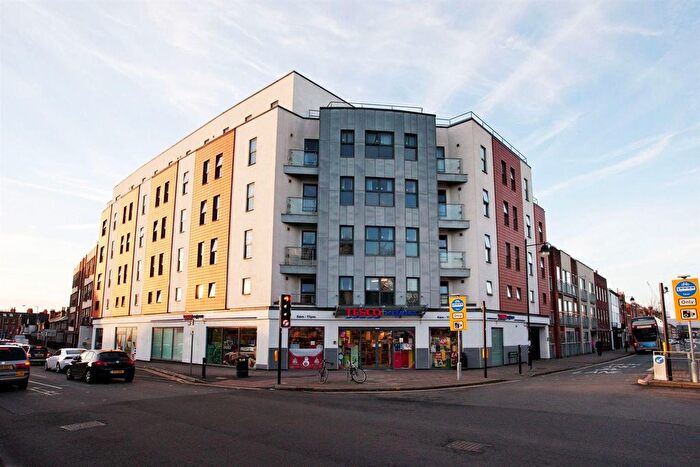 1 Bedroom Flat To Rent In Crown Street, Reading, RG1