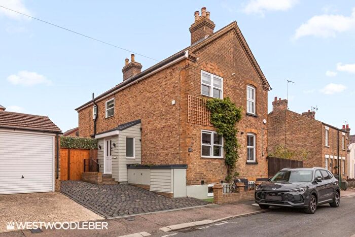 3 Bedroom Semi-Detached House For Sale In Gladstone Road, Ware, SG12
