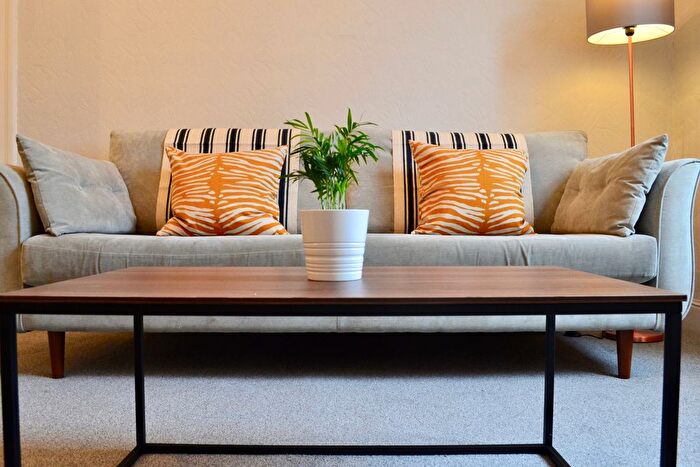 1 Bedroom Flat To Rent In Dickson Street, Leith Walk, Edinburgh, EH6