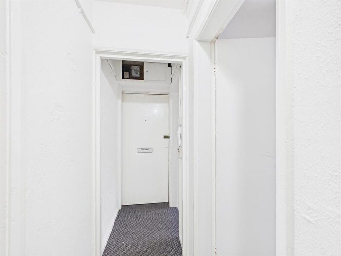 2 Bedroom Apartment To Rent In Linnet Close, Liverpool, L17