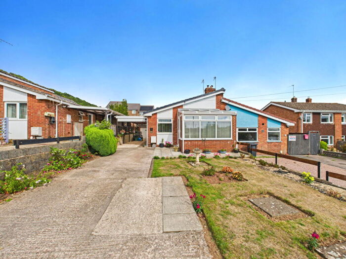 2 Bedroom Semi-Detached Bungalow For Sale In The Crescent, Mitcheldean, GL17