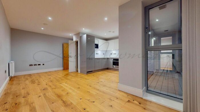 1 Bedroom Flat To Rent In Eastcote Avenue, Greenford, UB6