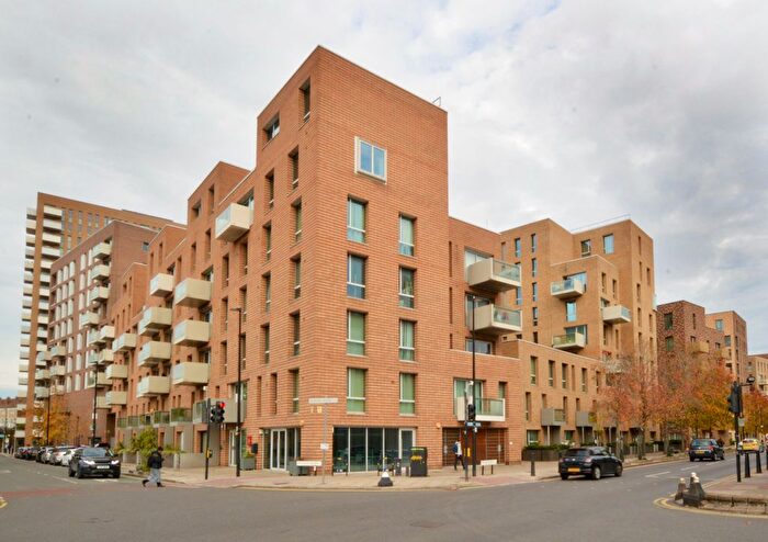 2 Bedroom Flat To Rent In Devons Road, London, E3