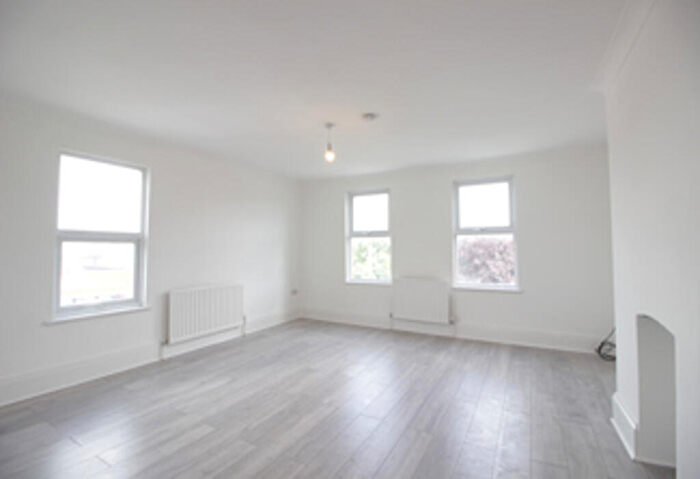 1 Bedroom Flat To Rent In Main Road, Sidcup, Kent, DA14