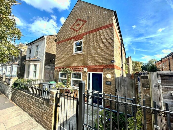 2 Bedroom Flat To Rent In Bruce Castle Road, London, N17