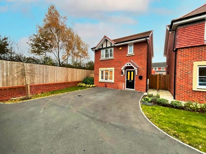 3 Bedroom Detached House For Sale In Heald Way, Willaston, Cheshire CW5