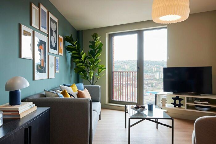 2 Bedroom Apartment To Rent In Soho Yard, Sheffield, S3