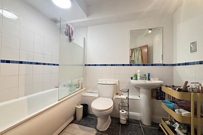 1 Bedroom Apartment For Sale In The Establishment, Broadway, The Lace Market, NG1