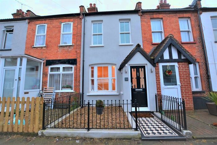 2 Bedroom Terraced House To Rent In Station Avenue, Southend-On-Sea, SS2
