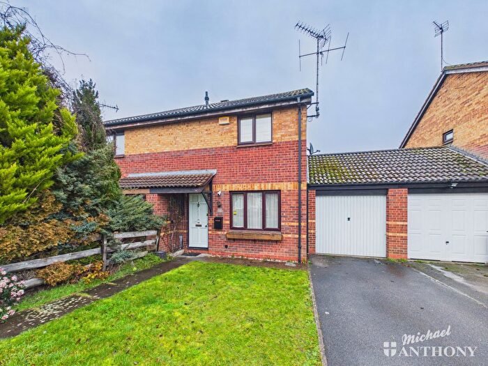 2 Bedroom Semi Detached House For Sale In The Pastures, Aylesbury, HP20