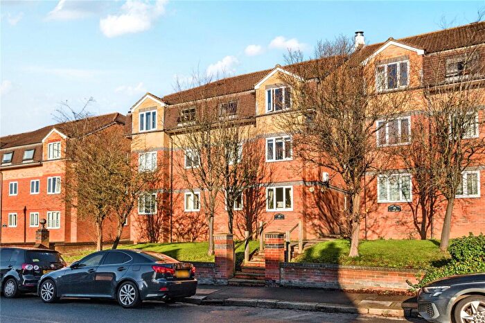 Studio For Sale In Park Road, New Barnet, Barnet, EN4