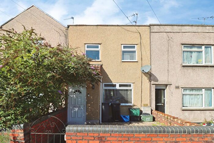 3 Bedroom Terraced House For Sale In Soundwell Road, Kingswood, Bristol, BS15