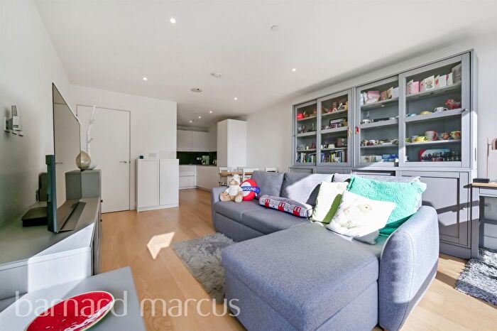 1 Bedroom Flat For Sale In Upper Richmond Road, London, SW15