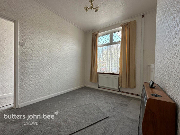 2 Bedroom Terraced House To Rent In South Street, Crewe, CW2