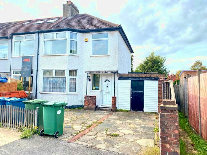3 Bedroom Semidetached House For Sale In Marthorne Crescent, Harrow, HA3