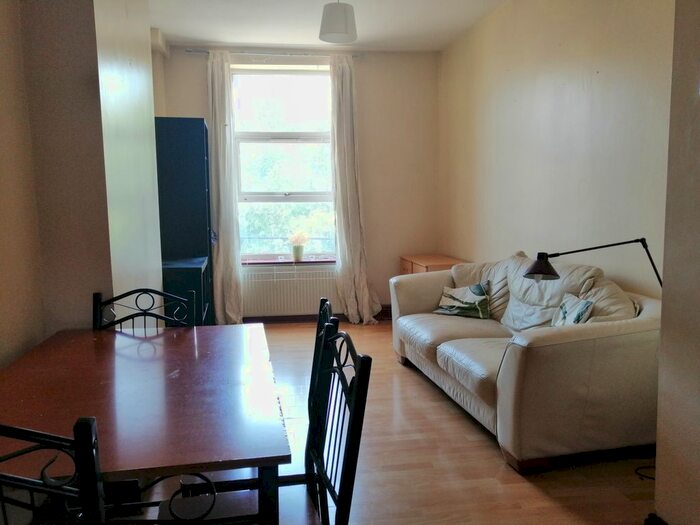 2 Bedroom Flat To Rent In Brixton Hill, London, SW2