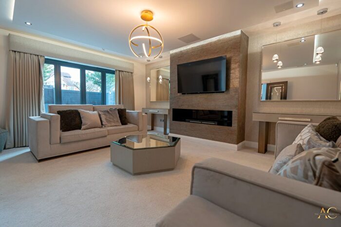5 Bedroom Detached House To Rent In Widney Manor Road, Solihull, B91