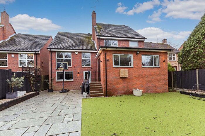 6 Bedroom Detached House For Sale In Horseguards Drive, Maidenhead, SL6