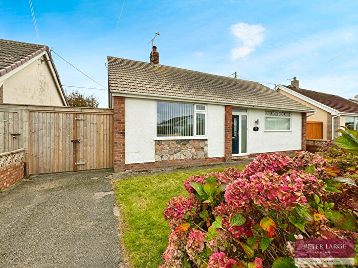 3 Bedroom Detached Bungalow For Sale In Roland Avenue, Kinmel Bay, LL18