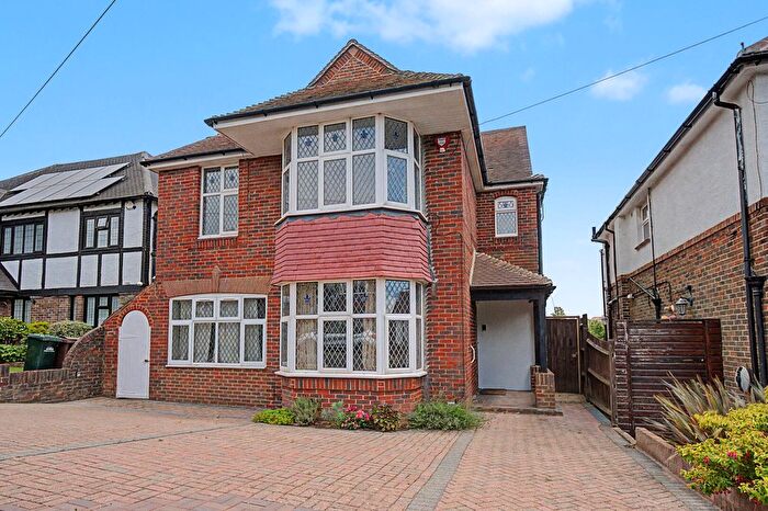 5 Bedroom Detached House For Sale In Woodland Avenue, Hove, BN3