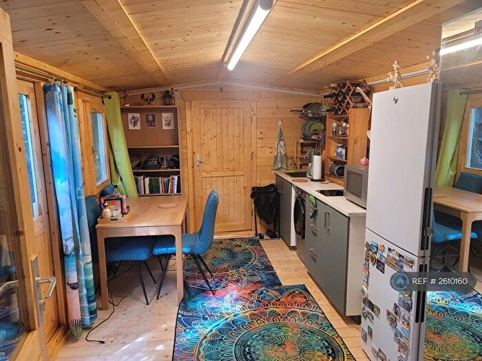 1 Bedroom Flat To Rent In Ascham End, London, E17