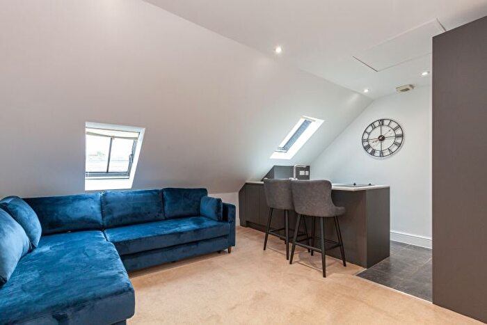 1 Bedroom Flat To Rent In Bullingdon Road, East Oxford, OX4