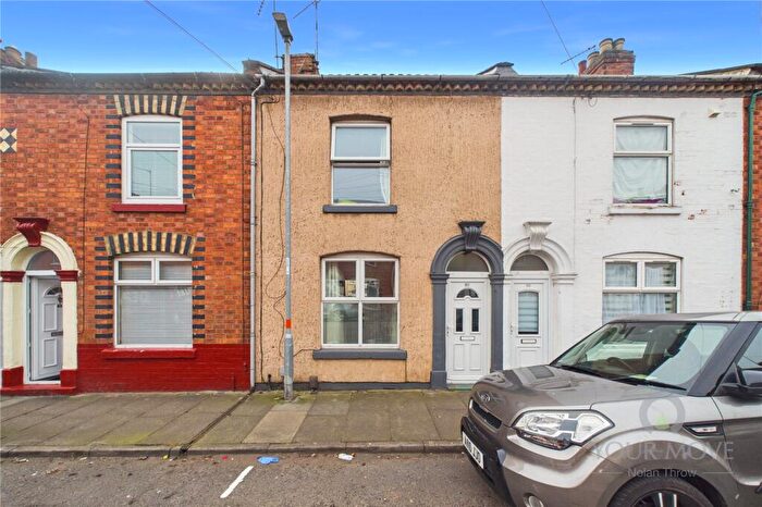 2 Bedroom Terraced House For Sale In Cloutsham Street, The Mounts, Northampton, NN1