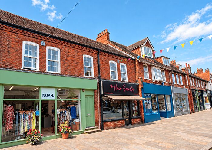 1 Bedroom Flat To Rent In Leys Avenue, Letchworth Garden City, SG6