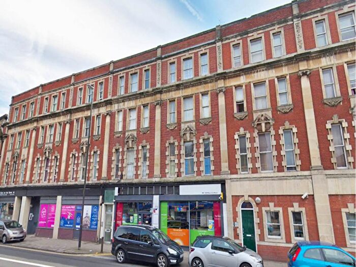 2 Bedroom Flat To Rent In Clarence Place, Newport, NP19