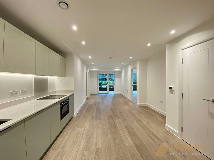 1 Bedroom Flat To Rent In Ellipse House, Eden Place, E16