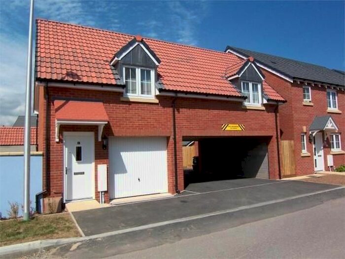 2 Bedroom Barn Conversion To Rent In Kingfisher Close, Seaton, EX12