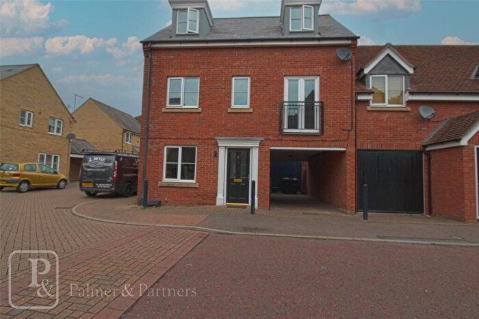 4 Bedroom Semi-Detached House To Rent In Hutley Drive, Colchester, Essex, CO4