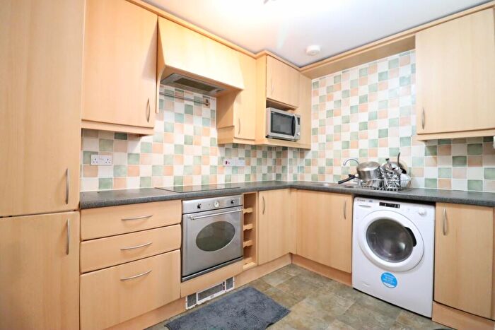 2 Bedroom Apartment To Rent In St James Mansions, Mount Stuart Square, Cardiff Bay, CF10