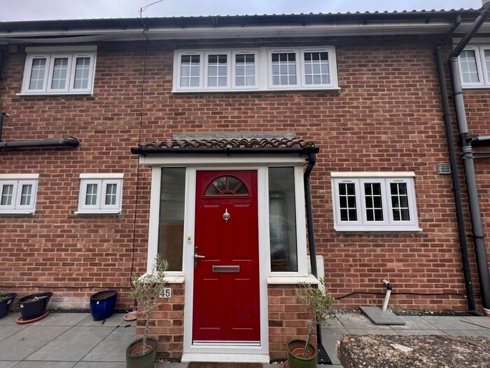 3 Bedroom Semi-Detached House To Rent In Icknield Walk, Royston, Hertfordshire, SG8