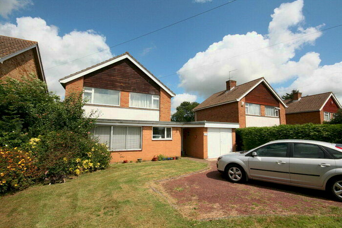 3 Bedroom Detached House To Rent In Courtington Lane, Bloxham, Oxon, OX15
