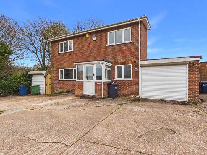 3 Bedroom Detached House To Rent In The Hide, Amy Lane, Chesham, Buckinghamshire, HP5