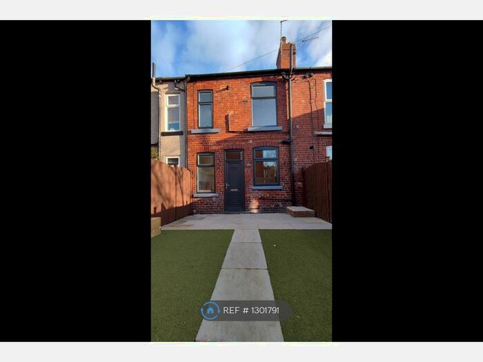 3 Bedroom Terraced House To Rent In Middlewood Road, Sheffield S6